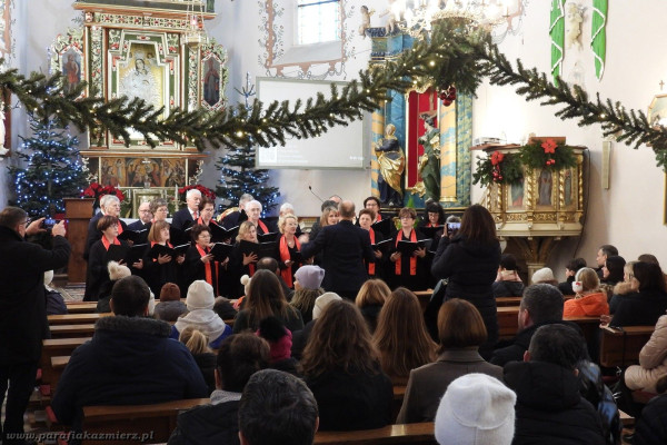 Koncert kolęd w wykonaniu Chóru im. Stanisława Moniuszki z Kaźmierza